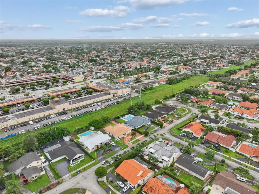 2420 SW 135th Ave, Miami, FL 33175 - Image #2