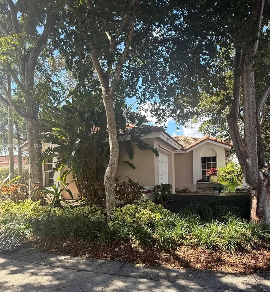 1321 N Seagrape Circle, Weston, FL 33326 - Image #3