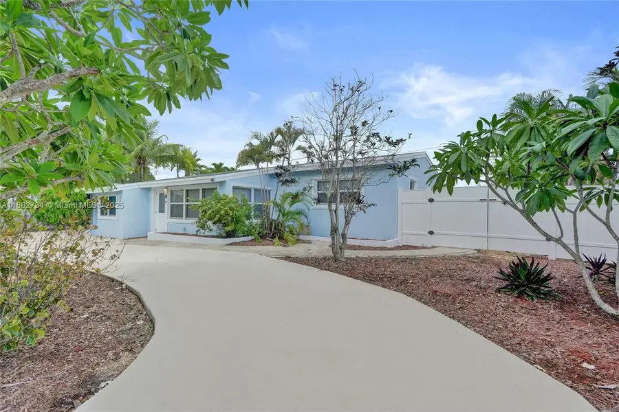 2281 SW 15th St, Fort Lauderdale, FL 33312 - Image #2