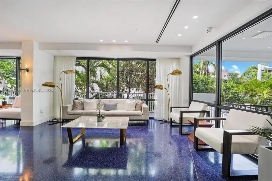 4301 Collins Ave #803, Miami Beach, FL 33140 - Image #3