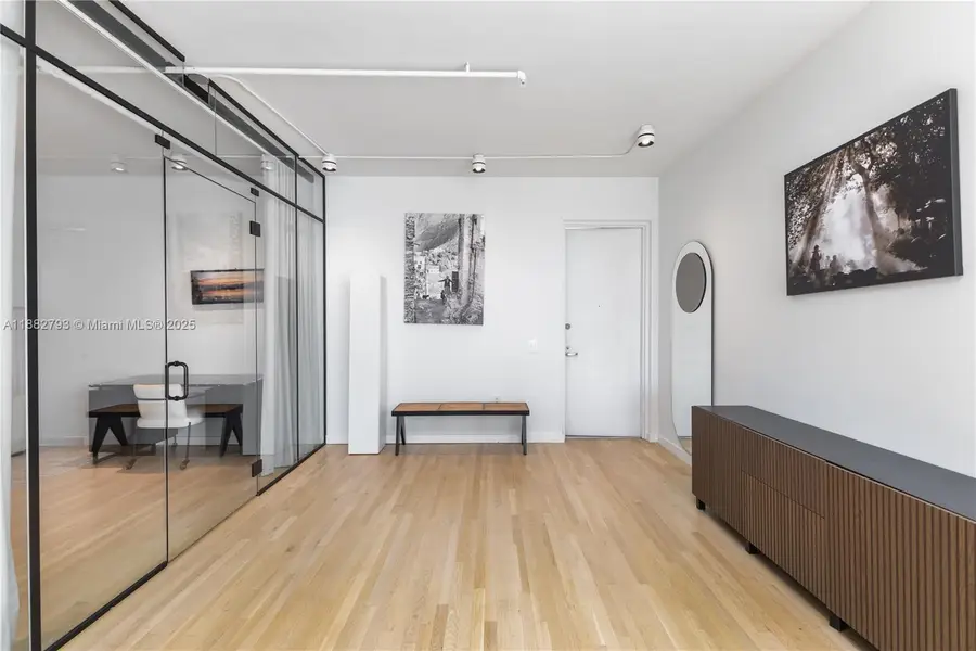 1700 Meridian Ave #406, Miami Beach, FL 33139 - Image #2