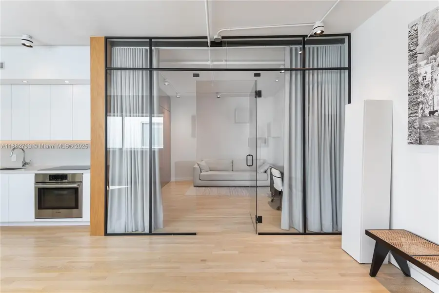 1700 Meridian Ave #406, Miami Beach, FL 33139 - Image #3