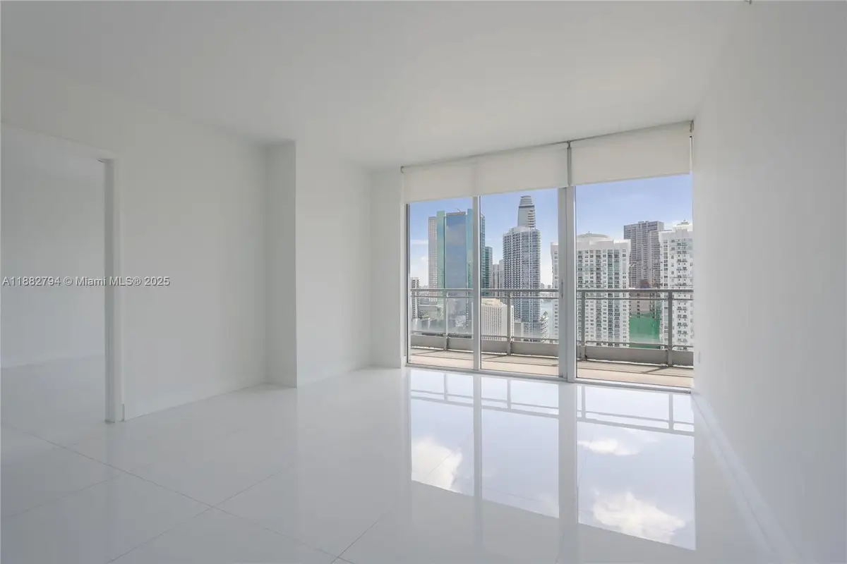 92 SW 3rd St #3512, Miami, FL 33130 - Image #1