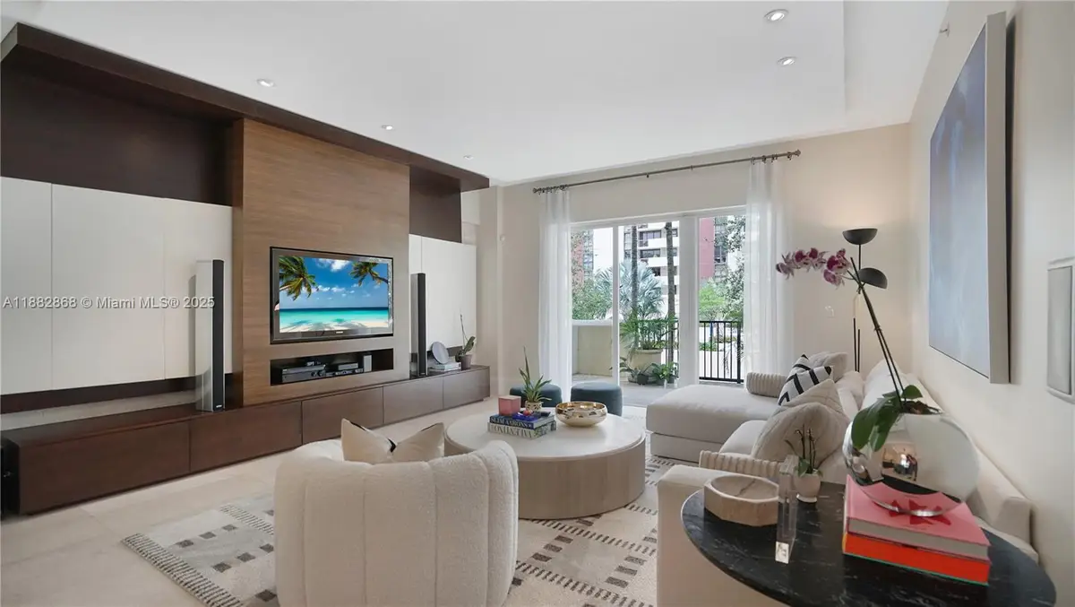 642 Valencia Ave #207, Coral Gables, FL 33134 - #1