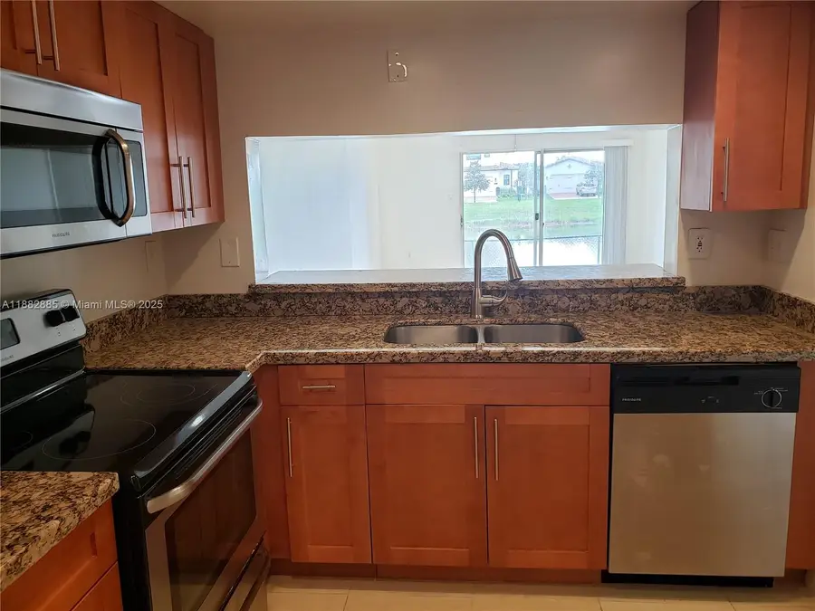 461 SW 113th Way #461, Pembroke Pines, FL 33025 - Image #3