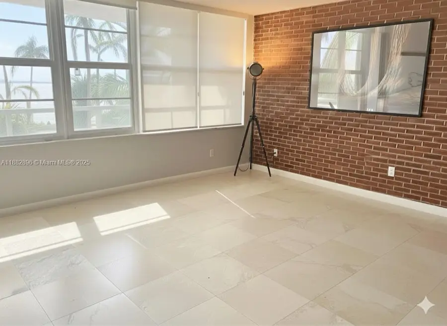 5700 Collins Ave #3M, Miami Beach, FL 33140 - Image #3