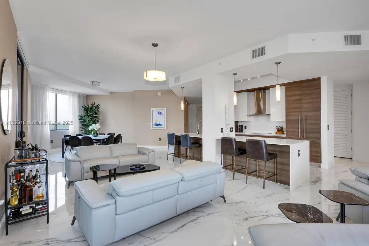 301 Altara Ave #LPH914, Coral Gables, FL 33146 - Image #1