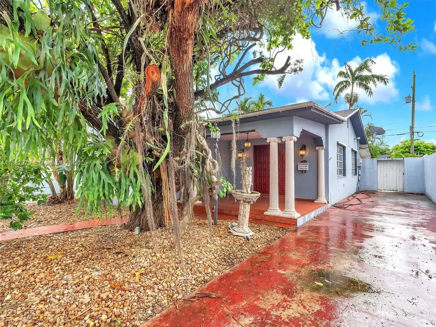 3680 NW 16th St, Miami, FL 33125 - Image #2