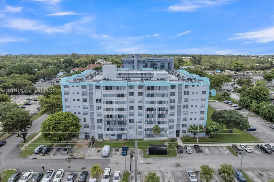15600 NW 7th Ave #708, Miami, FL 33169 - Image #3