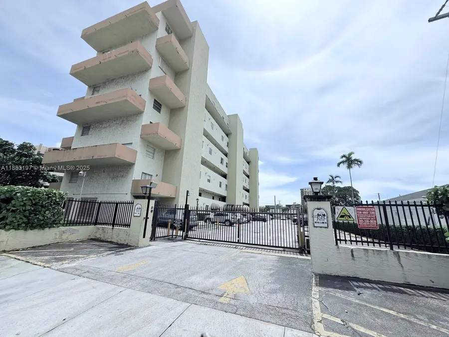 300 NW 42nd Ave #109, Miami, FL 33126 - Image #3