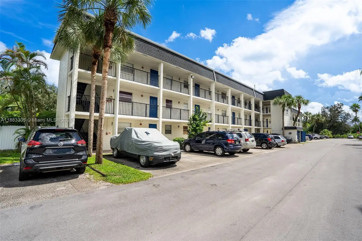 5090 SW 64th Ave #206, Davie, FL 33314 - Image #1