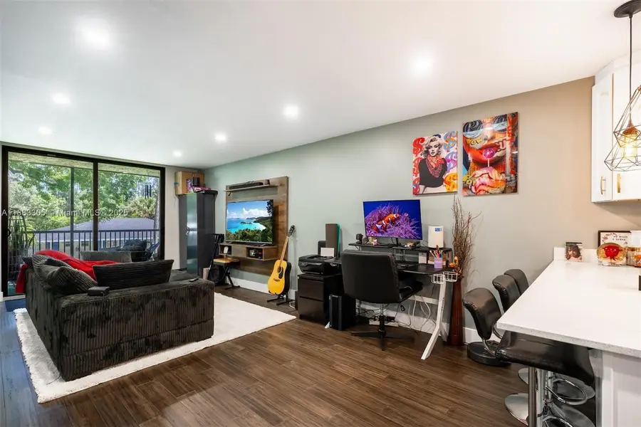 5090 SW 64th Ave #206, Davie, FL 33314 - Image #3