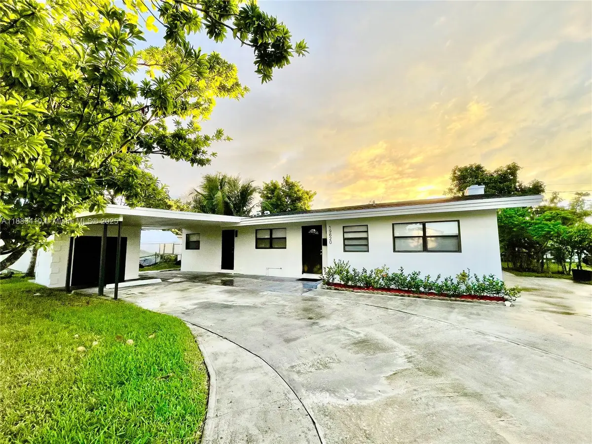 19620 NW 5th Ct, Miami Gardens, FL 33169 - Image #1