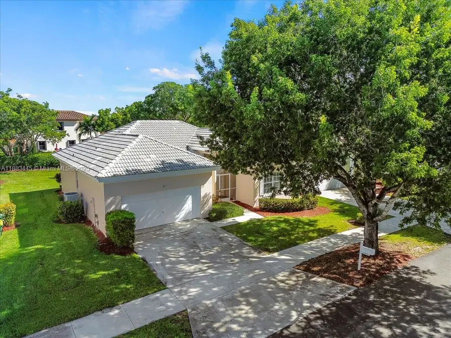 2675 SE 4th Pl, Homestead, FL 33033 - Image #2