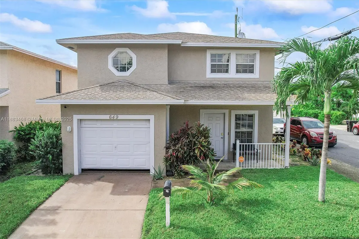 649 Latona Ave, Lake Worth, FL 33460 - Image #1