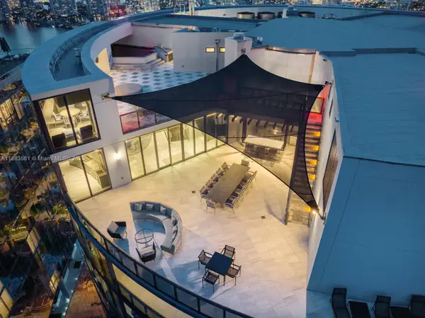 18555 Collins Ave #PH-1, Sunny Isles Beach, FL 33160