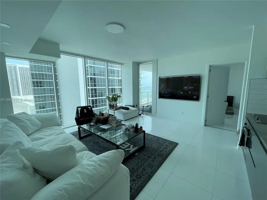1040 Biscayne Blvd #1905, Miami, FL 33132 - Image #3