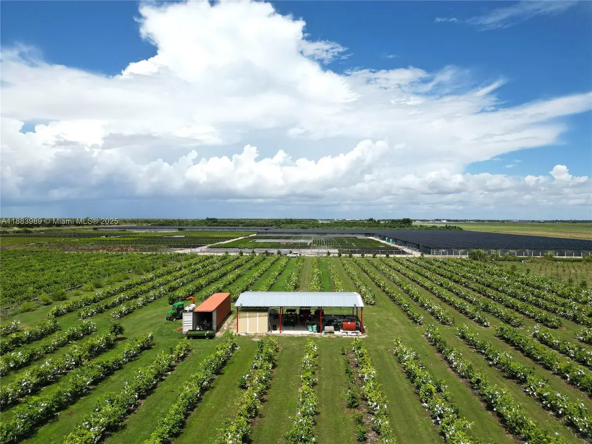 304000 Sw 228th Ve, Homestead, FL 33030 - Image #1