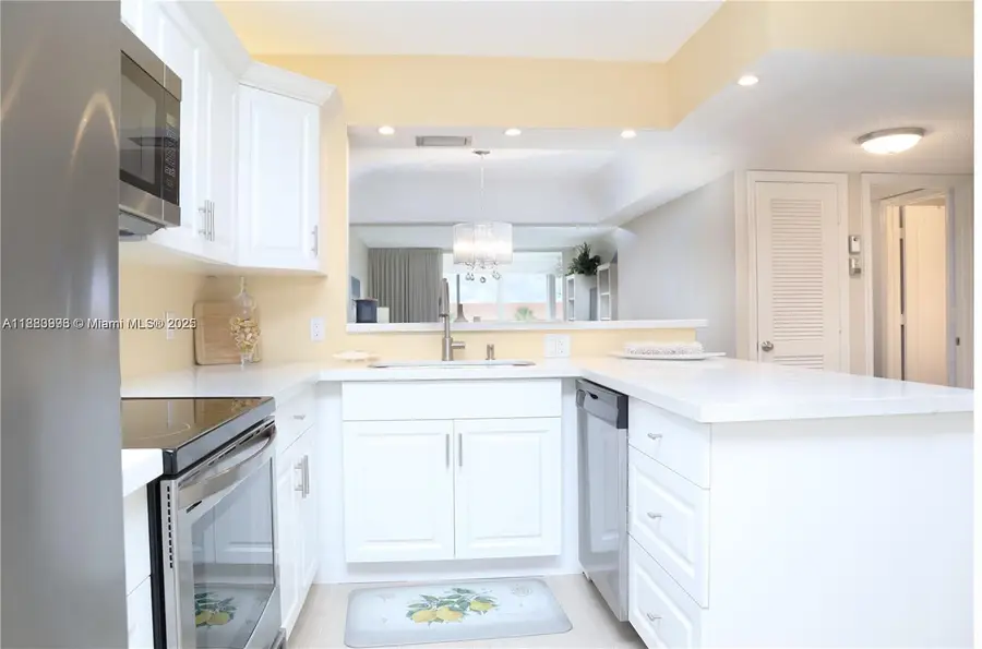 23099 N Barwood Ln N #304, Boca Raton, FL 33428 - Image #2