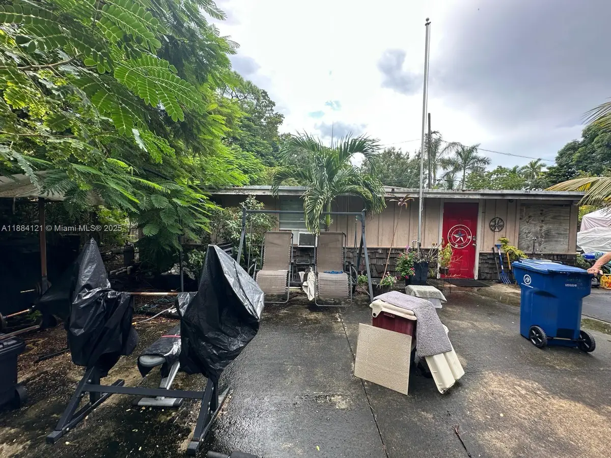 1499 SW 28th Way, Fort Lauderdale, FL 33312 - Image #1
