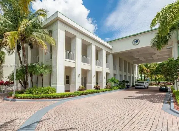 5300 NW 87th Ave #701, Doral, FL 33178