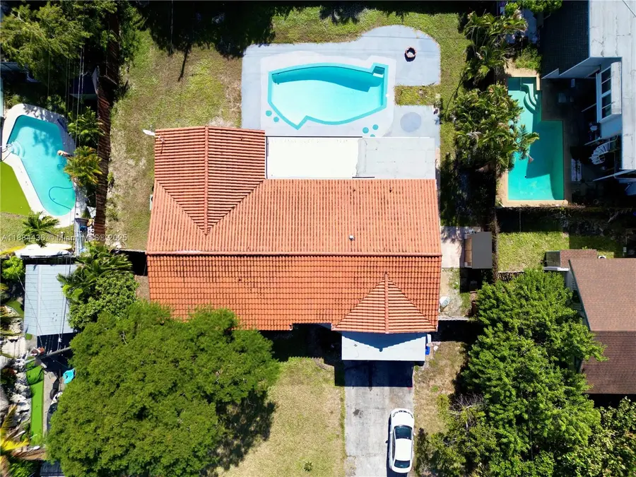 912 NE 9th Ct, Pompano Beach, FL 33060 - Image #2