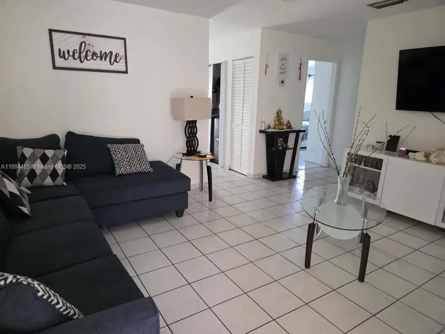 130 SW 115th Ave, Sweetwater, FL 33174 - Image #3