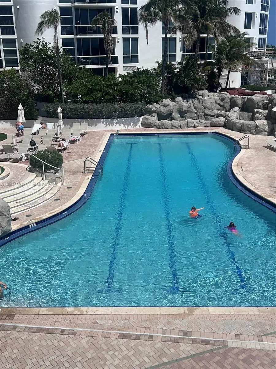 18001 Collins Ave #2206, Sunny Isles Beach, FL 33160 - #2