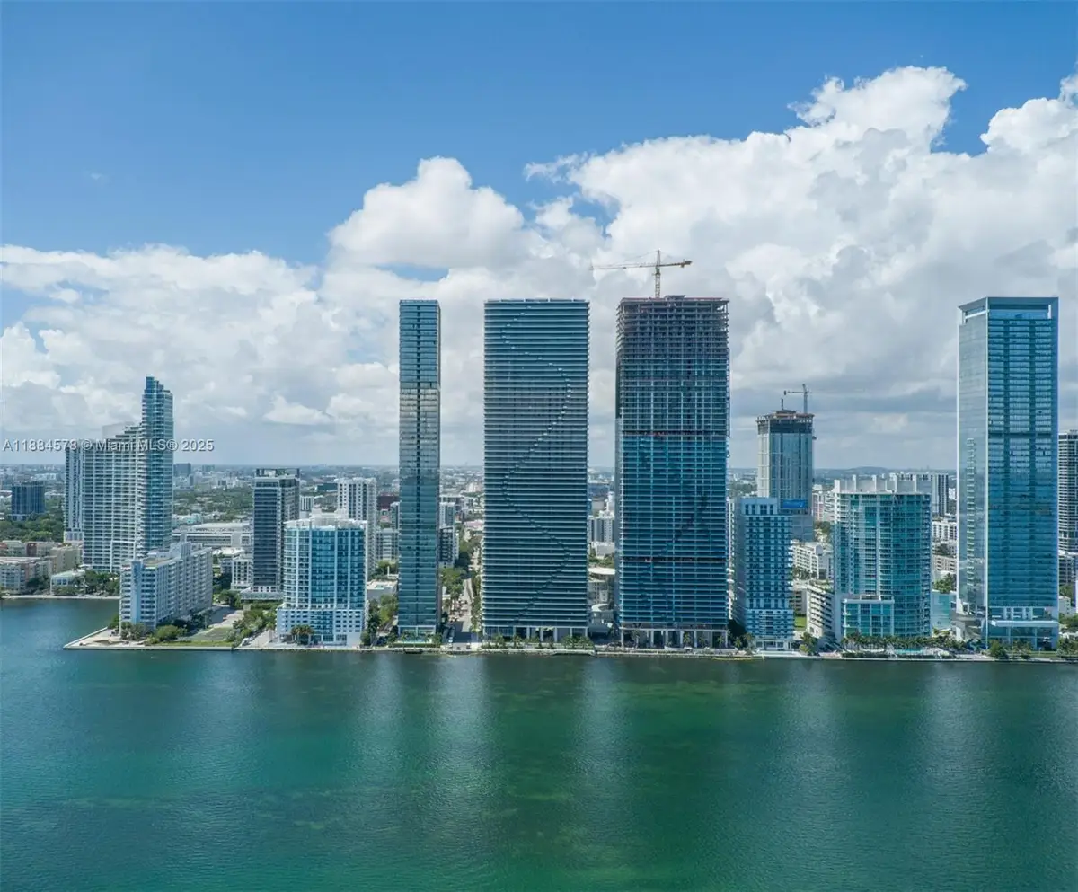 700 NE 24th St #903, Miami, FL 33137 - Image #1