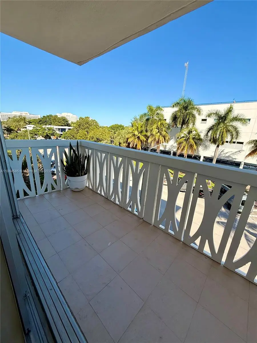 4142 N Jefferson Ave #4D, Miami Beach, FL 33140 - Image #2