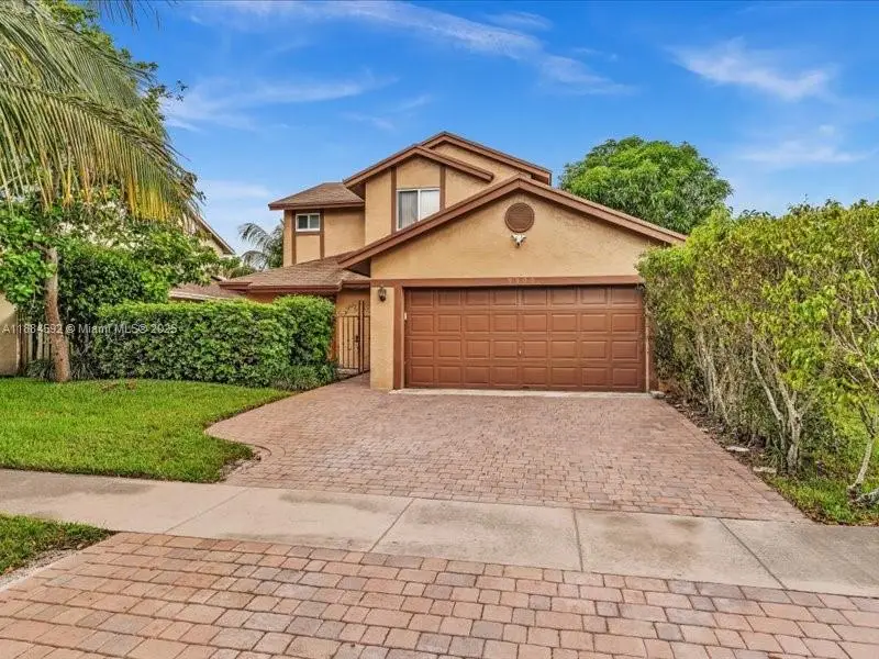 9900 SW 12 St, Pembroke Pines, FL 33025 - Image #1