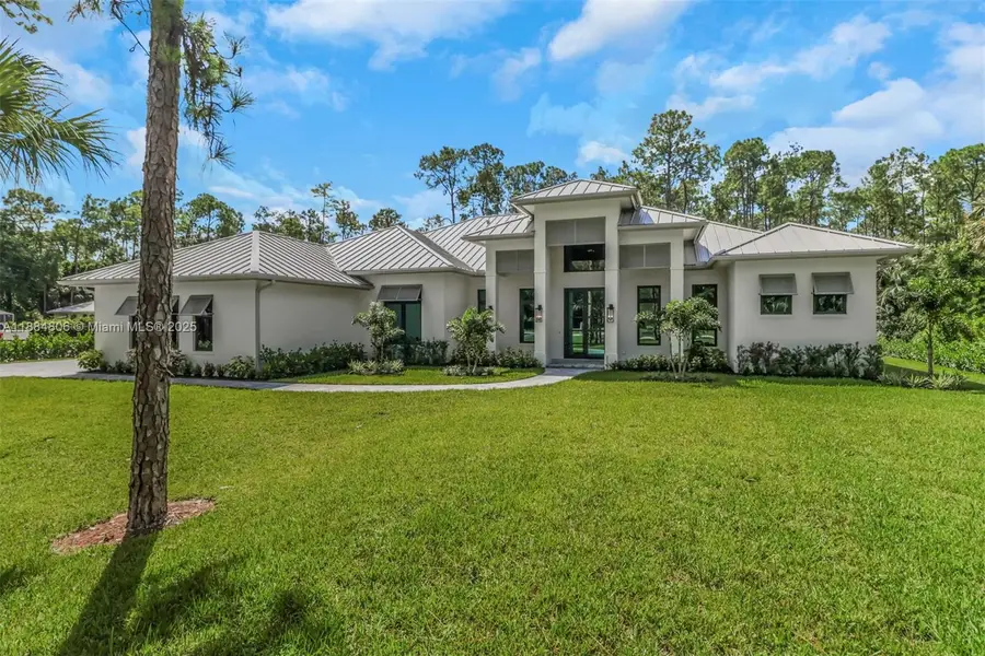 5174 Sycamore Dr, Naples, FL 34119 - #2