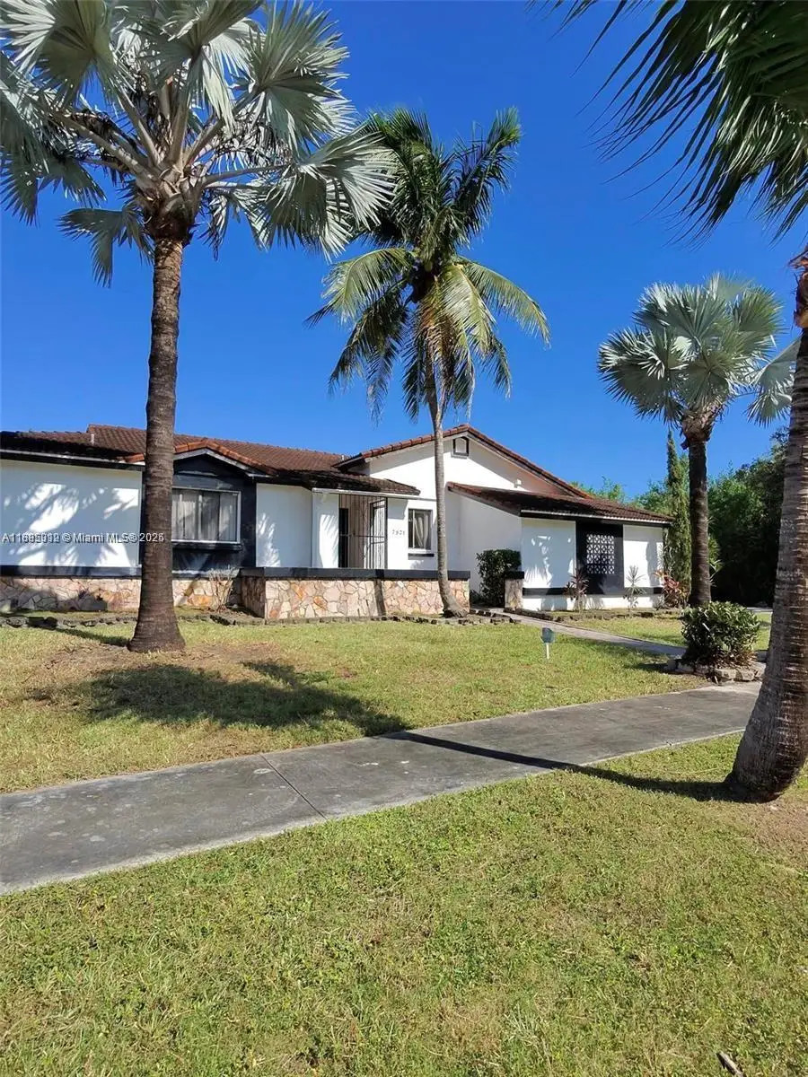 7821 SW 197th Ter, Cutler Bay, FL 33189 - Image #3