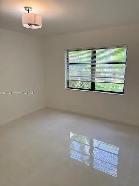 3101 Oakland Shores Dr #H102, Oakland Park, FL 33309 - Image #1