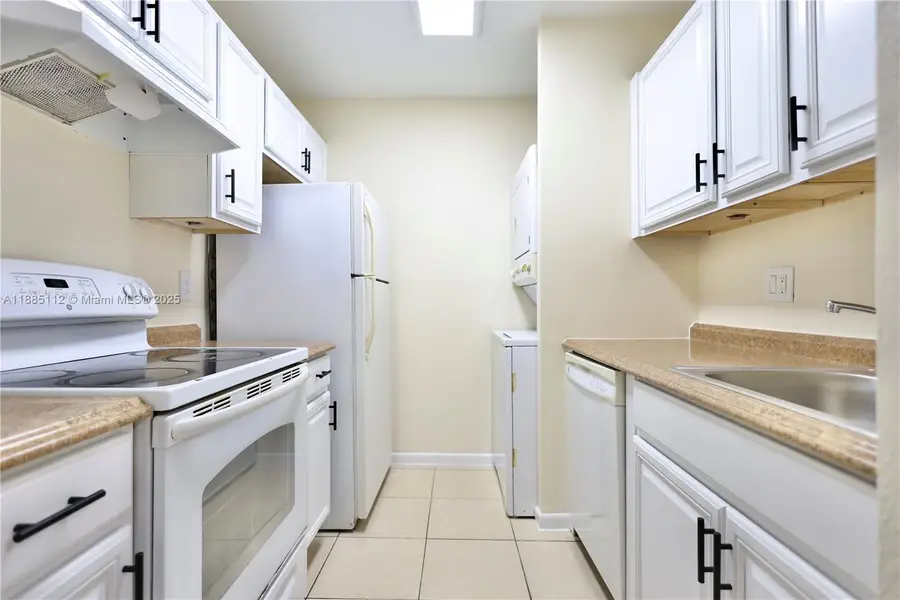 10016 Twin Lakes Dr #36-C, Coral Springs, FL 33071 - Image #2