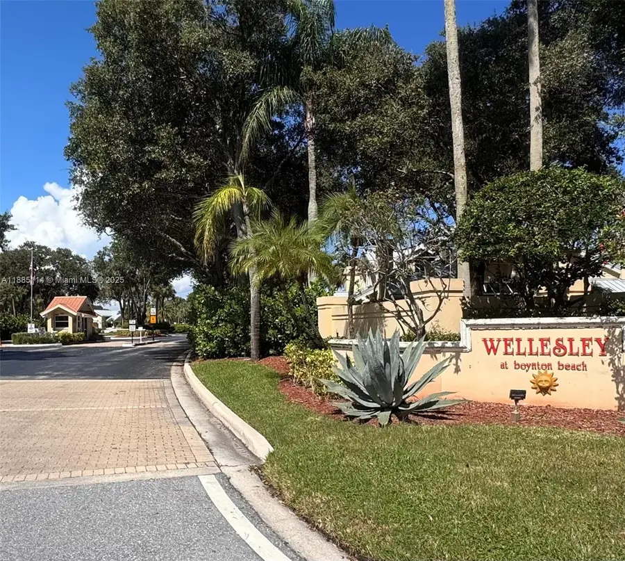 2503 Amherst Ct, Boynton Beach, FL 33436 - Image #2