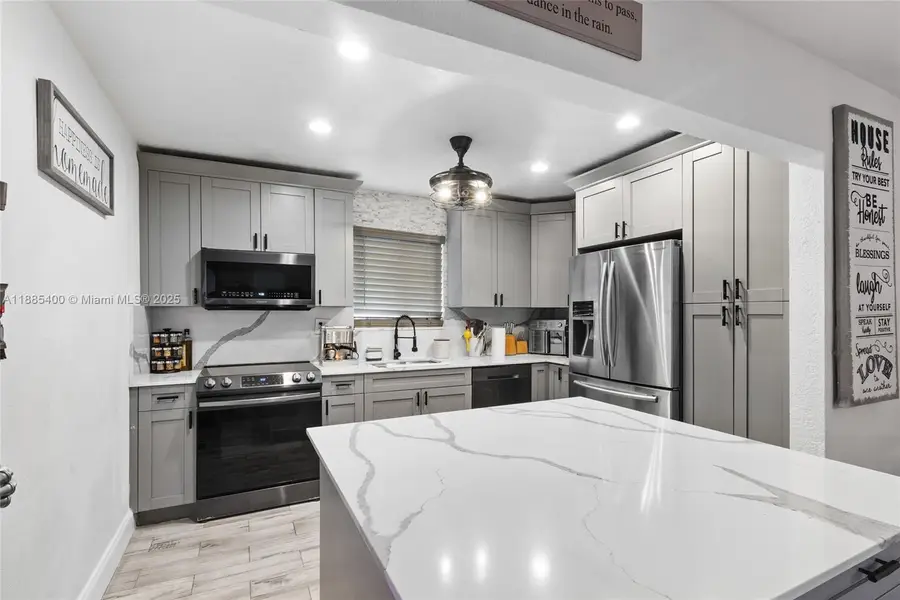 3510 SW 87th Ave, Miami, FL 33165 - Image #2