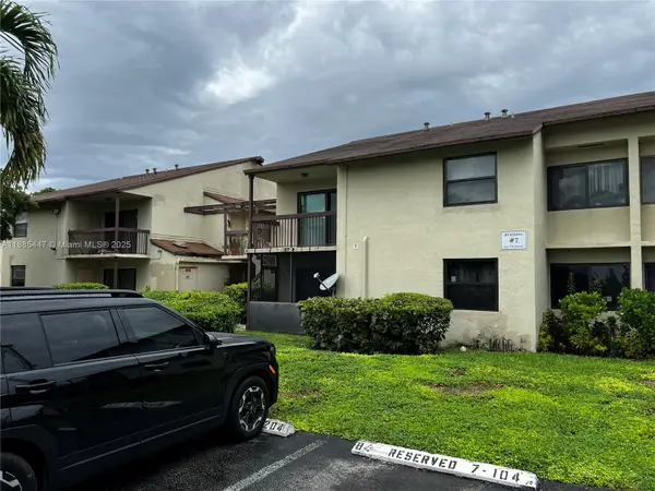 425 NW 210th St #102, Miami Gardens, FL 33169