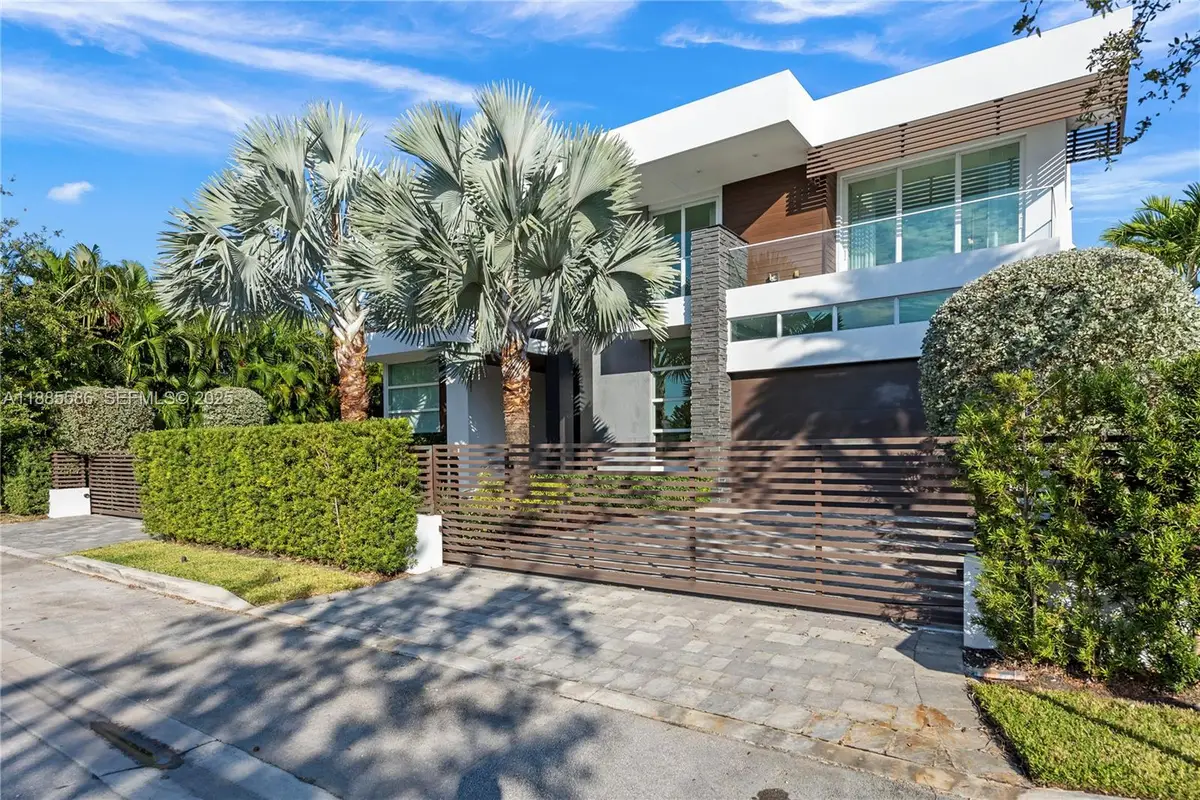 1261 99th St, Bay Harbor Islands, FL 33154 - Image #1