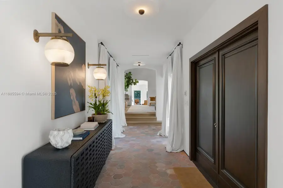 545 Casuarina Concourse, Coral Gables, FL 33143 - Image #3