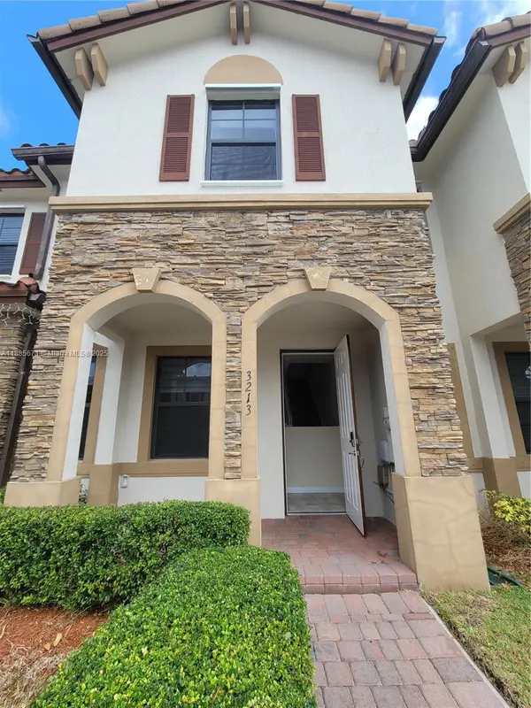 3213 SE 5th Ct, Homestead, FL 33033