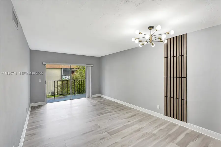 13980 NE 2nd Ct, Miami, FL 33161 - Image #2