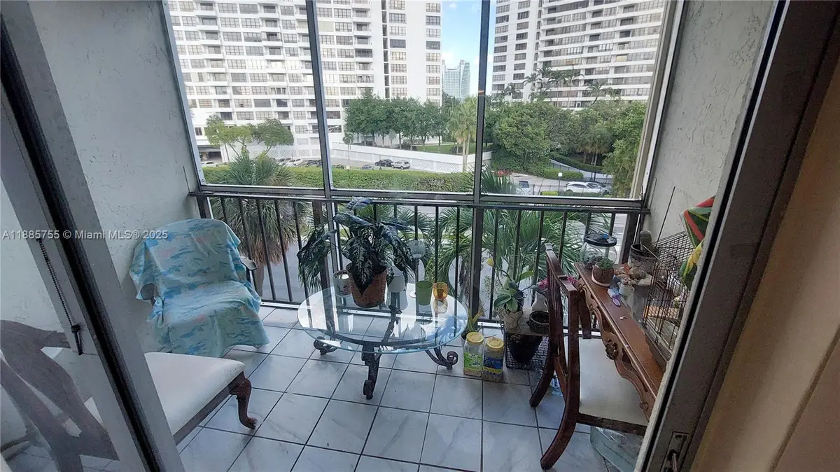 501 Three Islands Blvd #417, Hallandale Beach, FL 33009 - #1