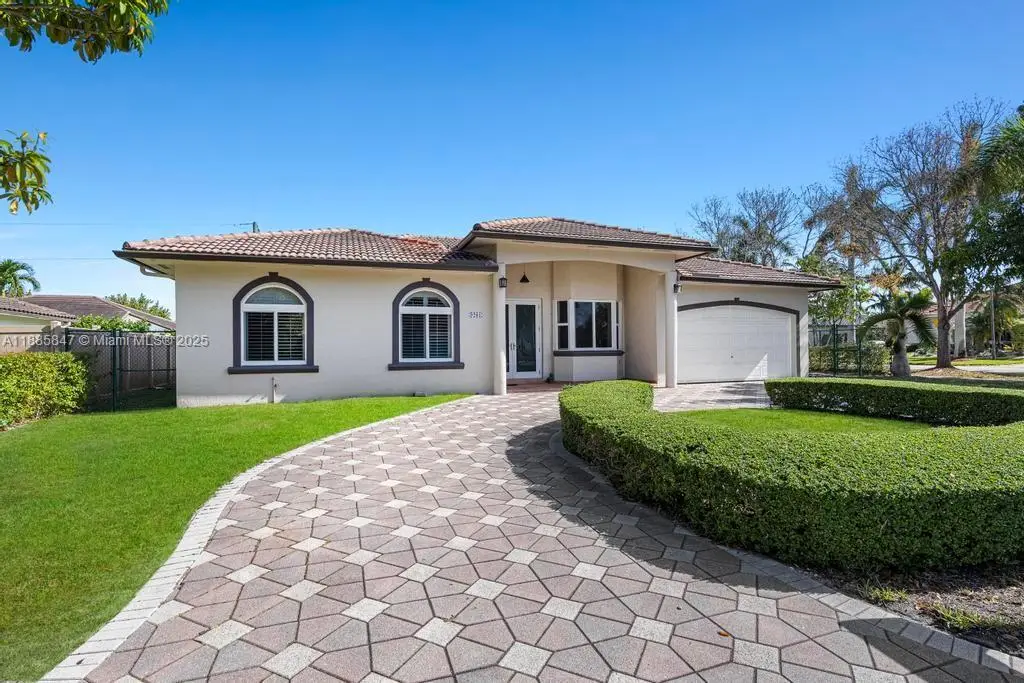 9201 SW 170th Ln, Palmetto Bay, FL 33157 - #1