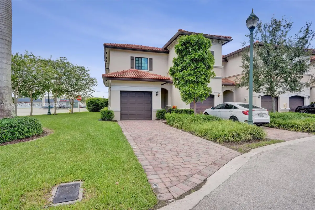 4204 N Dixie Hwy #1, Oakland Park, FL 33334 - Image #1