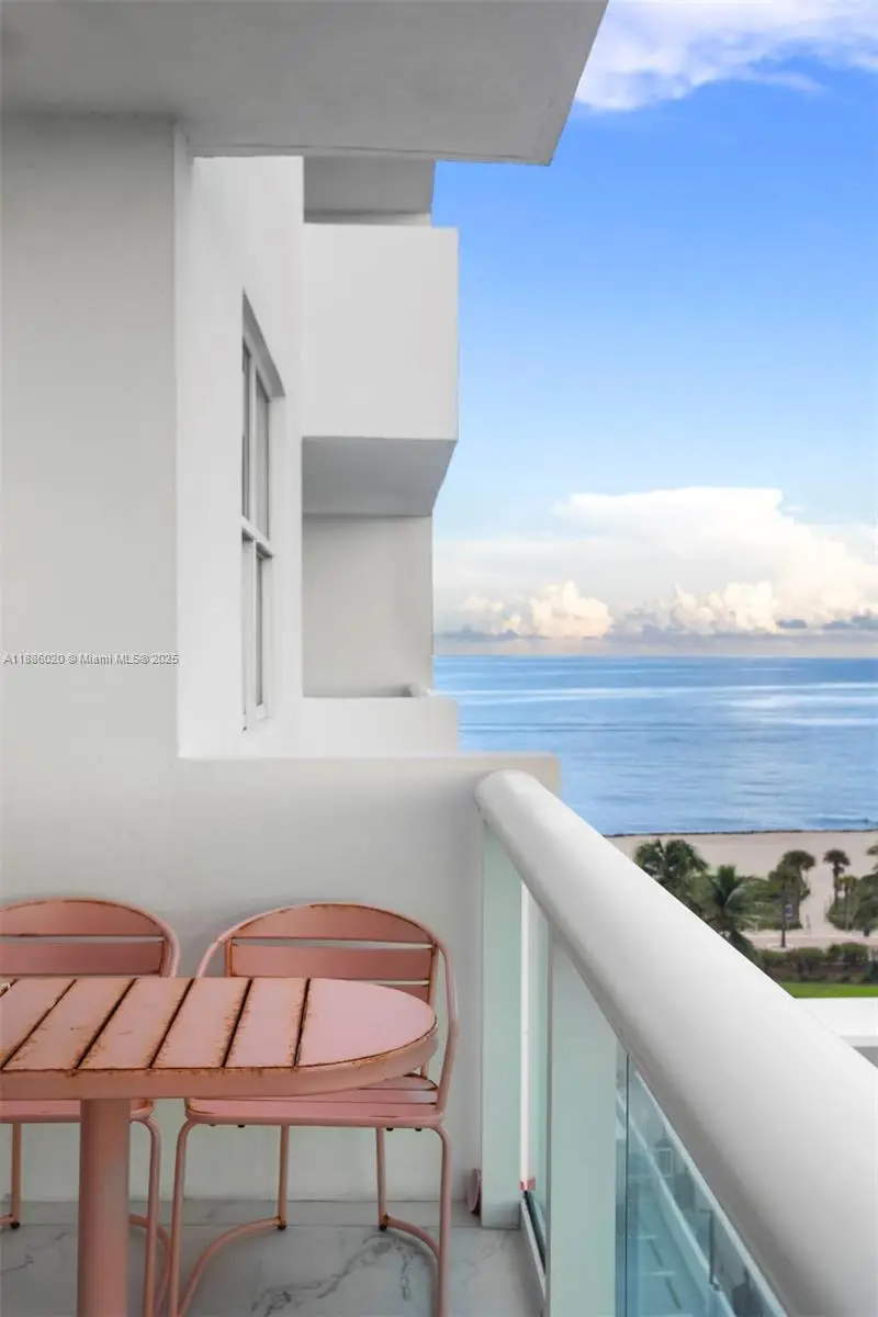5001 Collins Ave #8C, Miami Beach, FL 33140 - Image #2