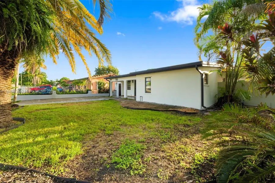 705 E 9th Ln, Hialeah, FL 33010 - Image #2