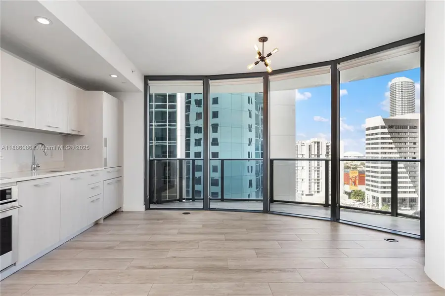 55 SW 9th St #1608, Miami, FL 33131 - Image #3