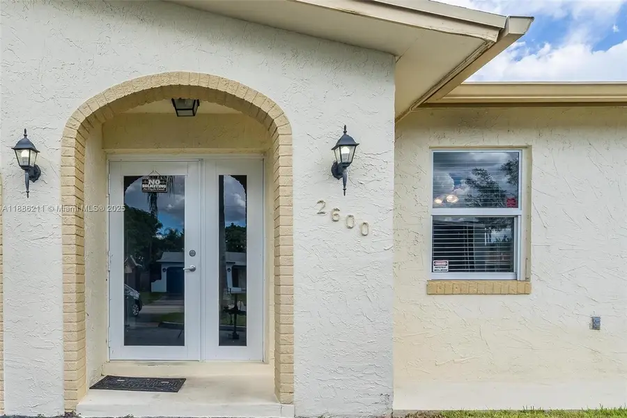 2600 NW 105th Ln, Sunrise, FL 33322 - Image #2
