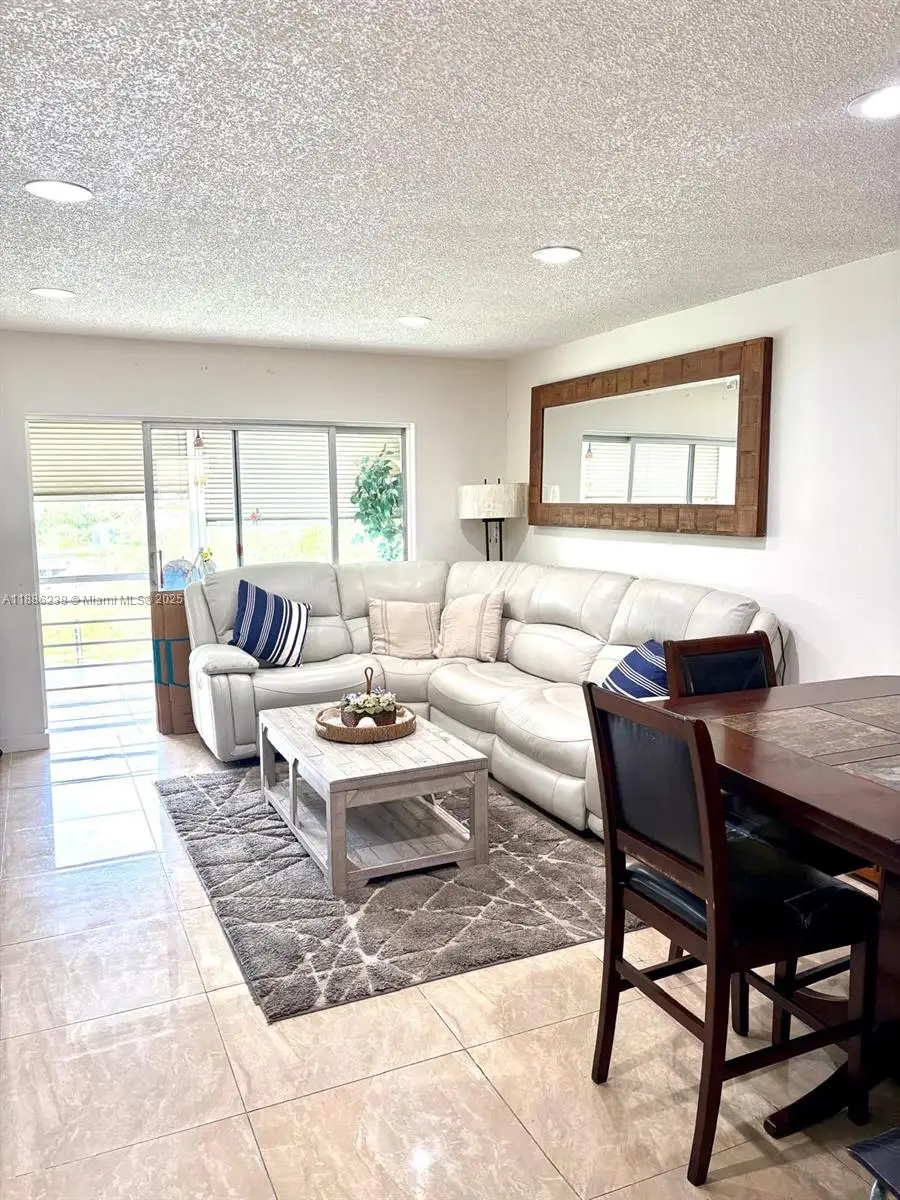 7991 N Sunrise Lakes Dr #311, Sunrise, FL 33322 - Image #2